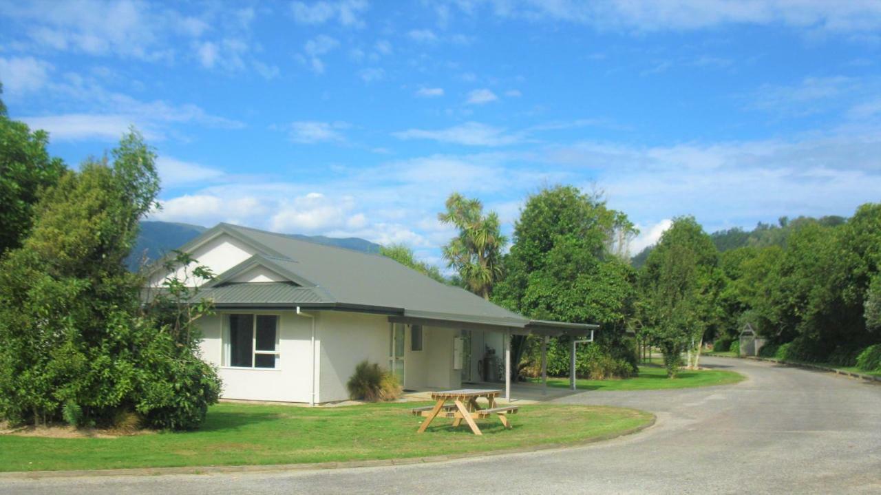 Karamea River Motels Extérieur photo